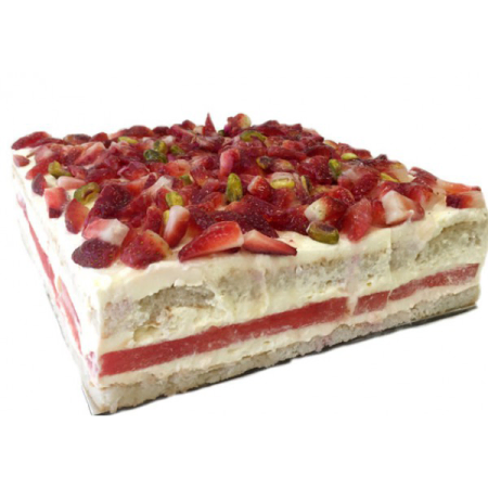 Kuchen mit frischem Obst und Baiser