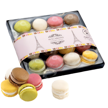 Geschenkbox mit verschiedenen Macarons